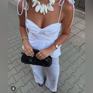 Spring /summer 🌺 NWT Zara Peplum Top 
🚨FIRM PRICE NO DISCOUNT ON THIS TOP